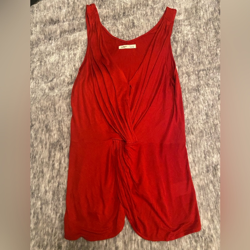 Old Navy women’s red top